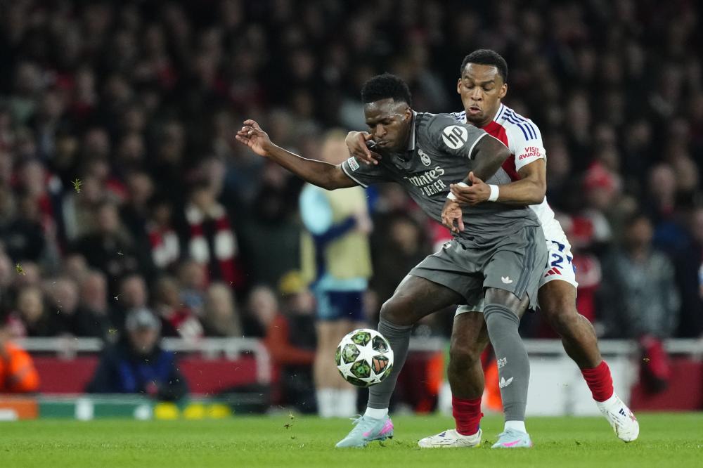 德甲第16輪多特蒙德3-0菲爾特 哈蘭德梅開二度馬倫破門建功.